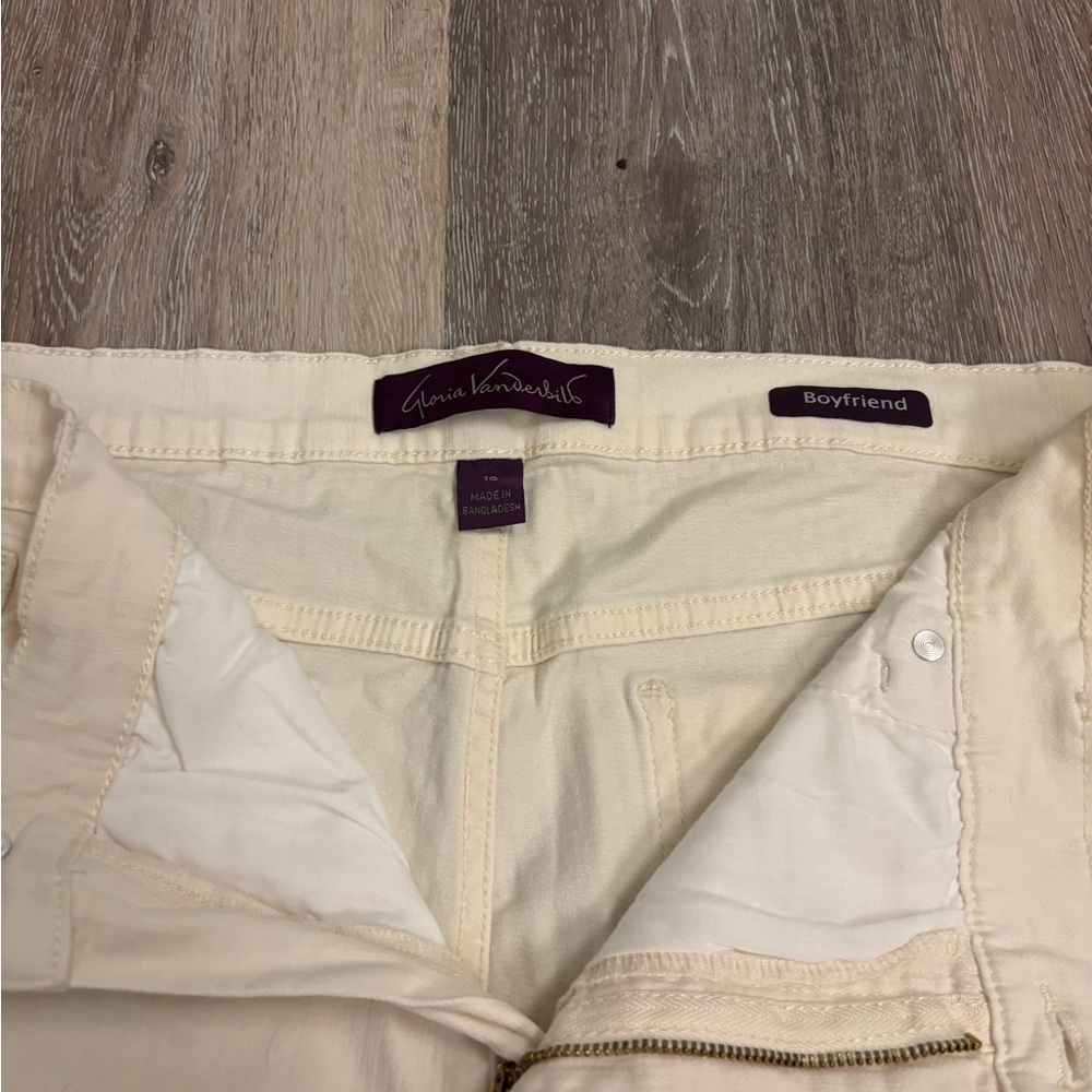 Gloria Vanderbilt Weekend Boyfriend Fit Jeans β Adjustable Roll Cuff - Picture 4 of 6